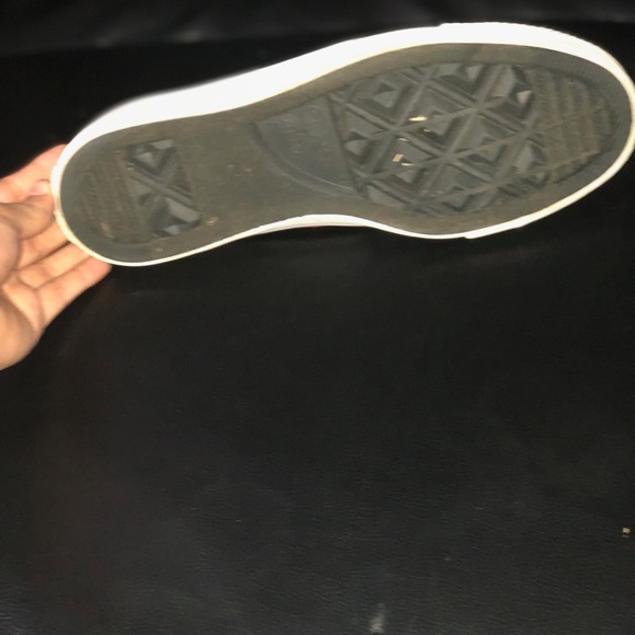 Converse - Picture 3 of 5